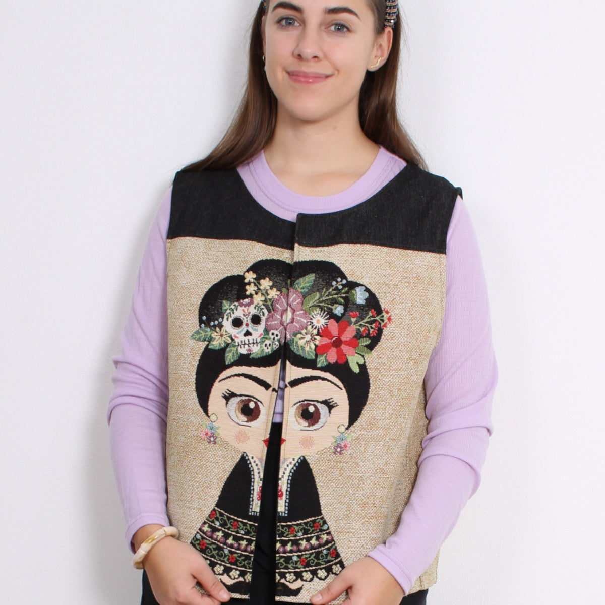 Frida Vest, Chibi