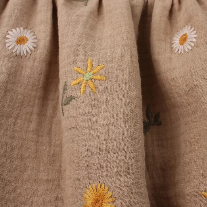 Muslin Kjole, Embroidery Flowers