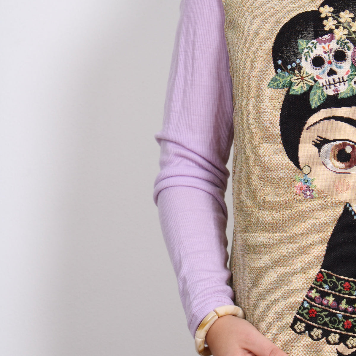Frida Vest, Chibi
