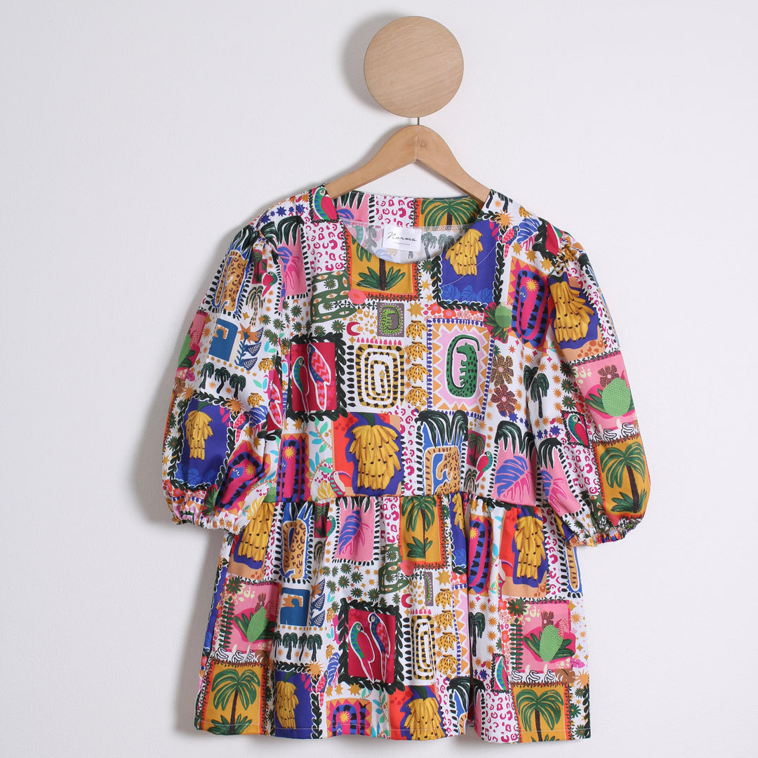 Beth Bluse, Tiny Tropic