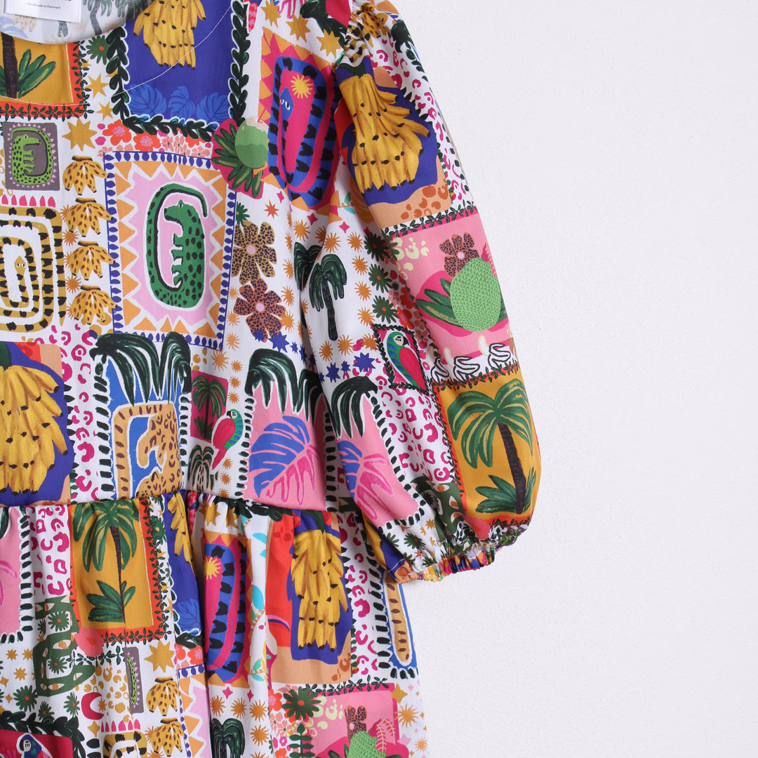 Beth Bluse, Tiny Tropic