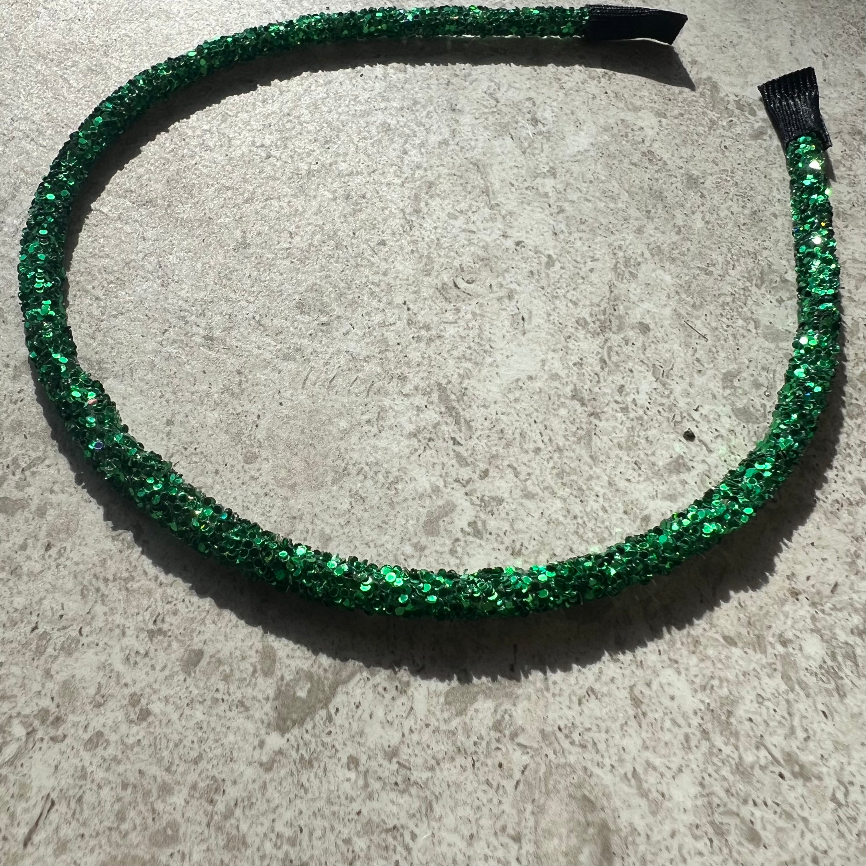 Hårbøjle, Glimmer