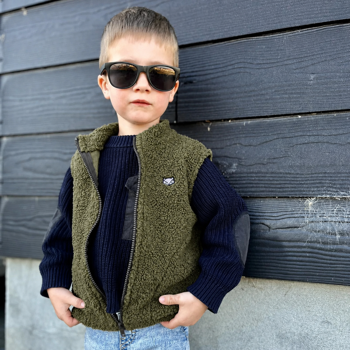 Teddy Vest,  Fox