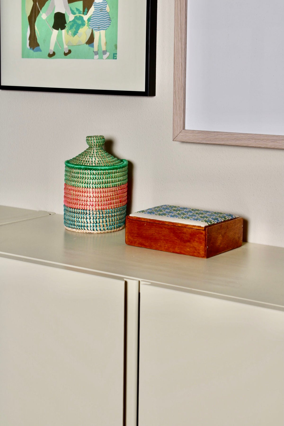 Basket with high lid, Multi Colors